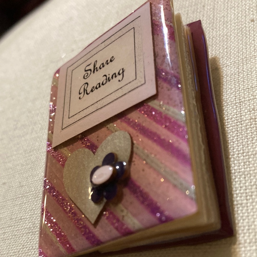 Lucinda book pin
